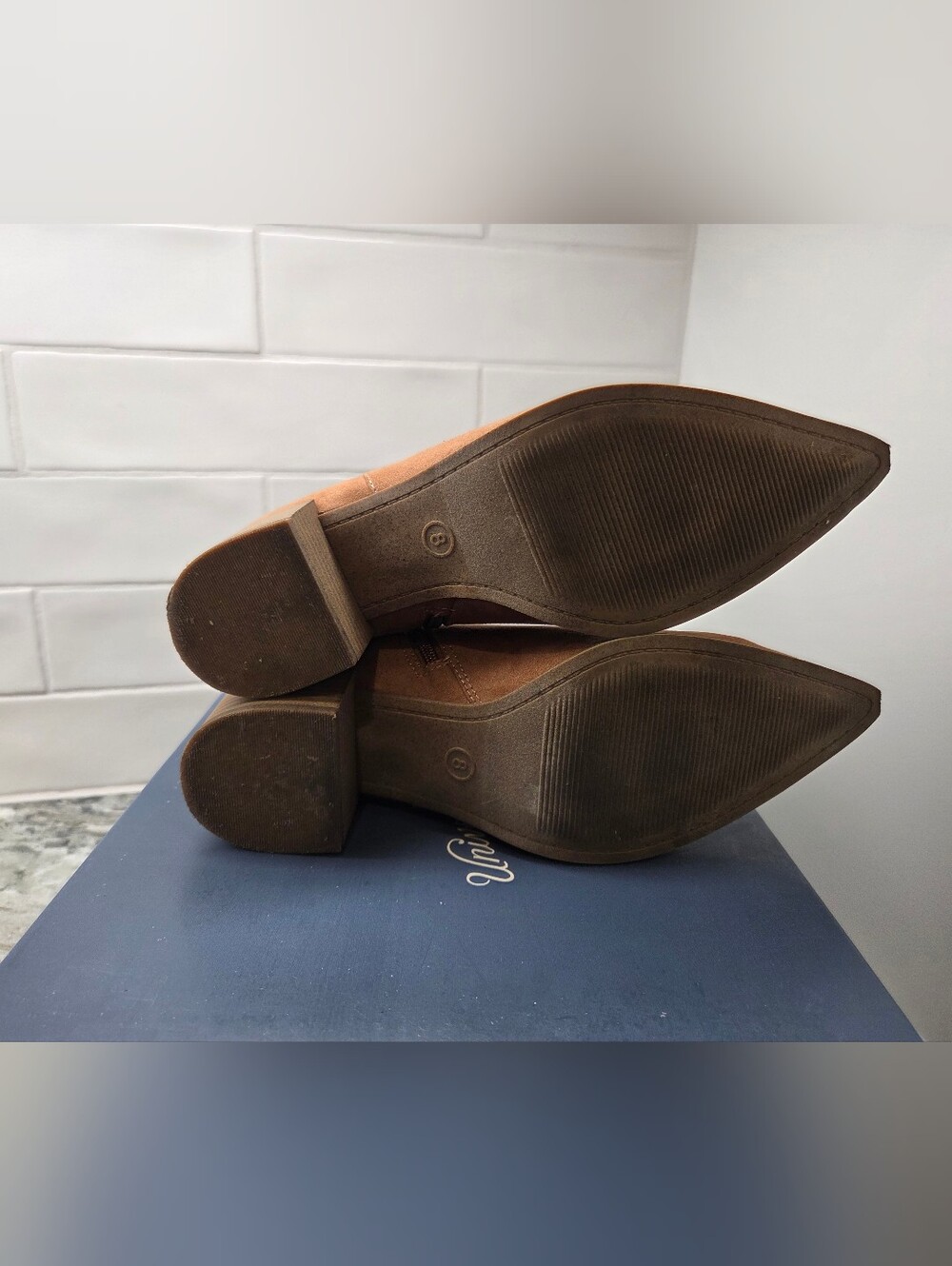 Universal Thread Kennedy Brown Tan Pointed Toe Block Heel Ankle Boots 8 - Picture 7 of 7